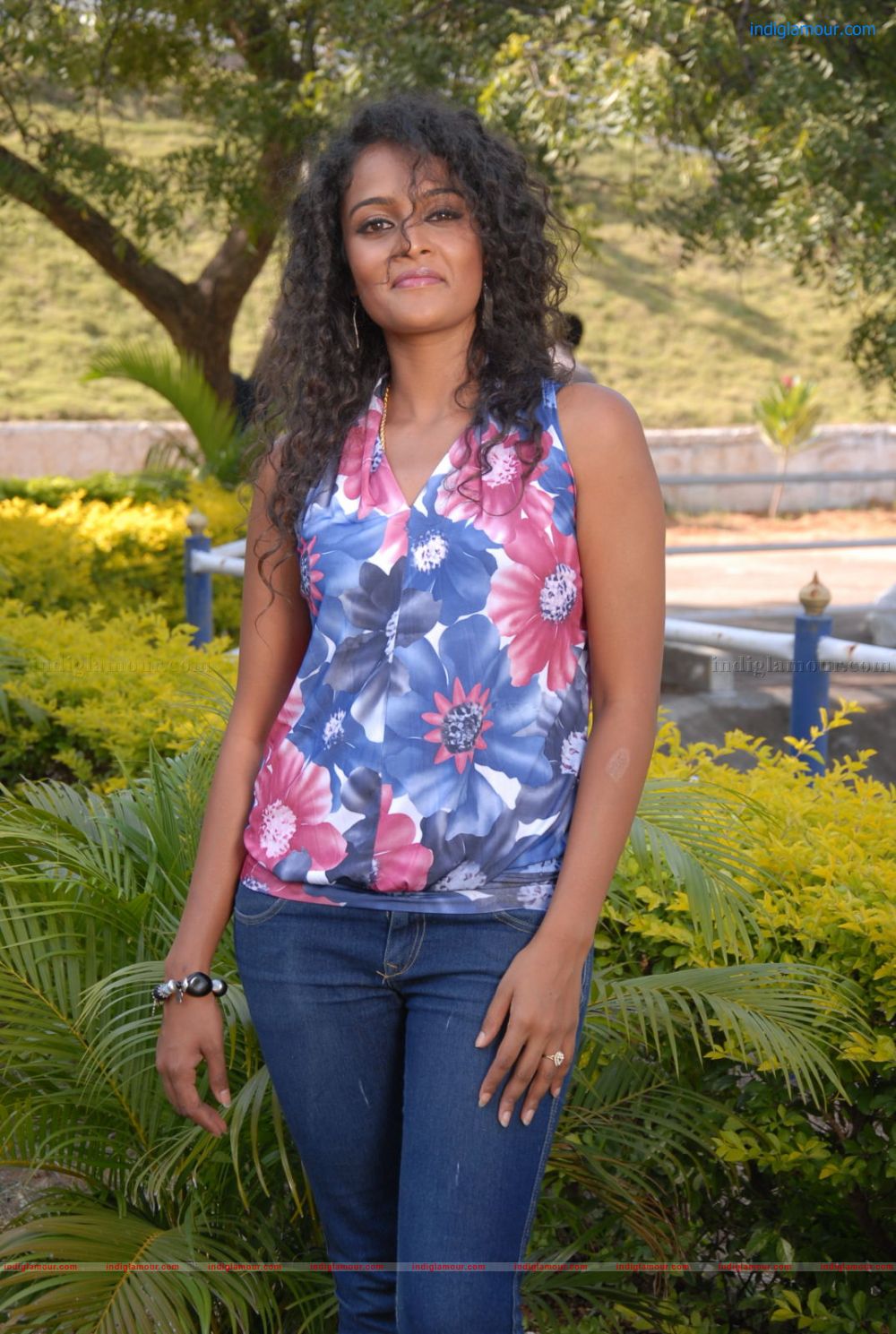 Sonia Deepti Actress hd photo