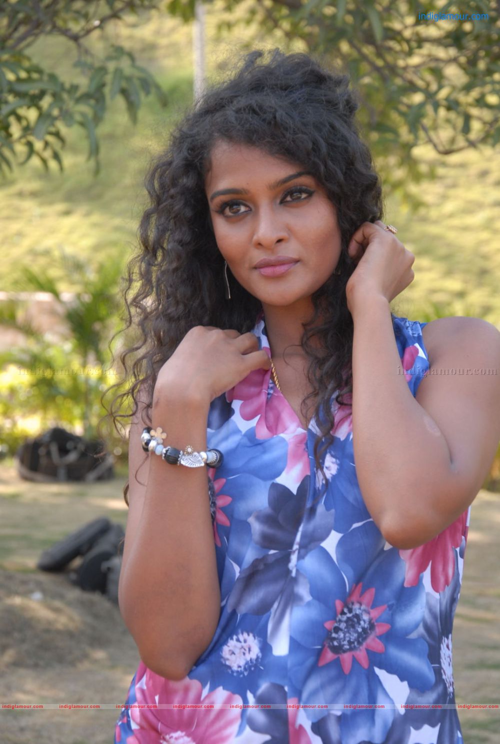 Sonia Deepti Actress hd photo