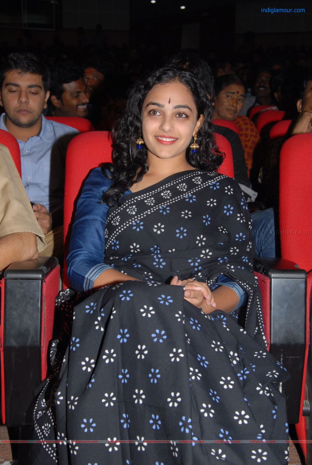 Nithya Menon Actress hd photo