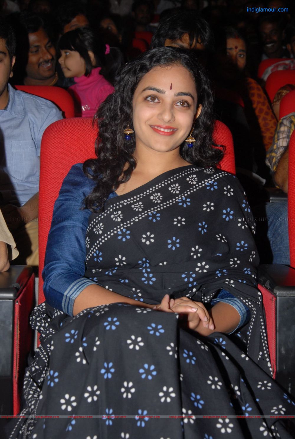 Nithya Menon Actress hd photo