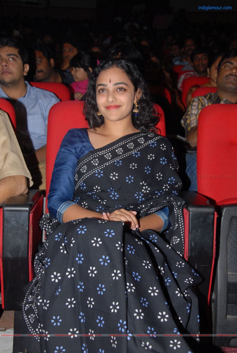 Nithya Menon Actress hd photo