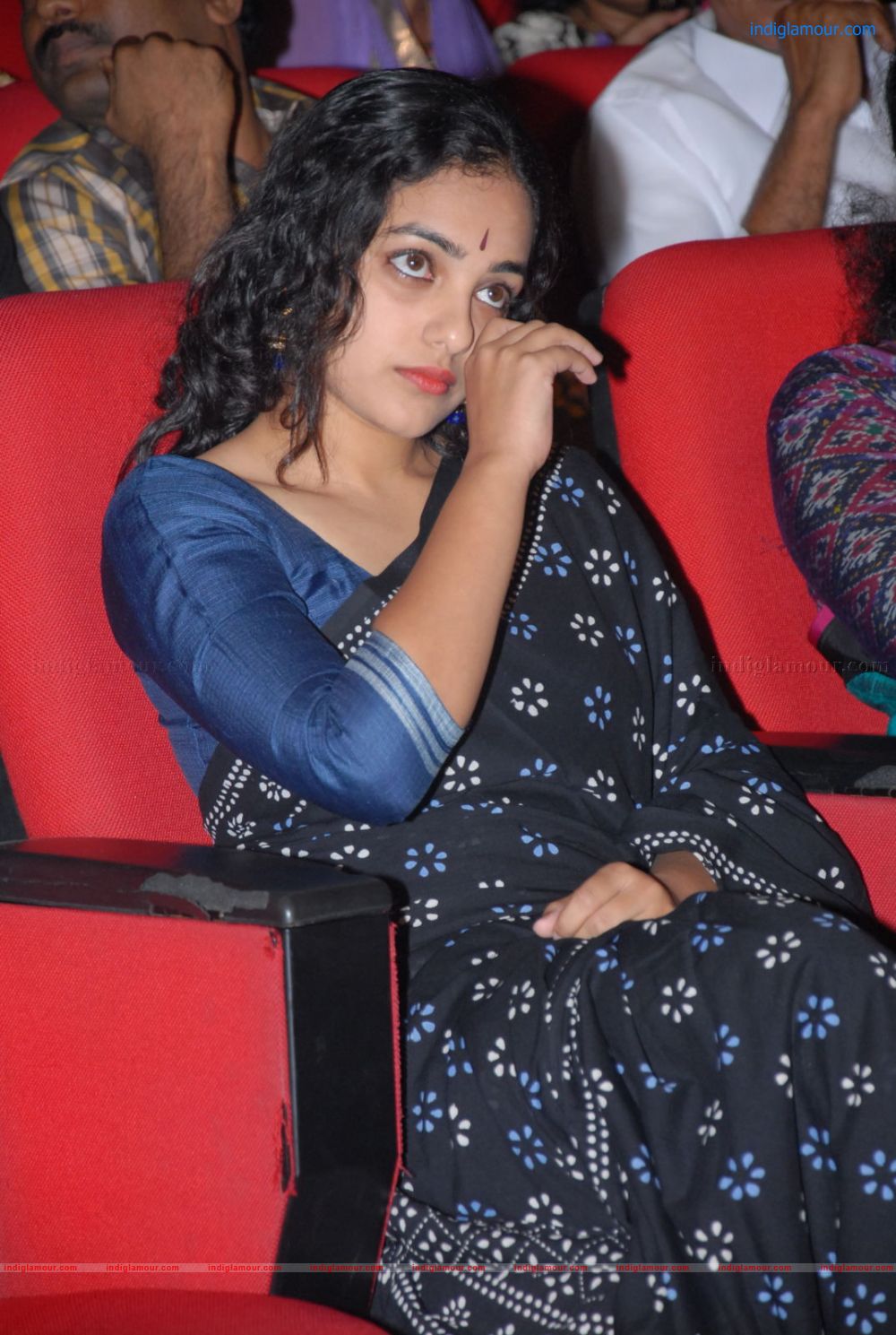 Nithya Menon Actress hd photo