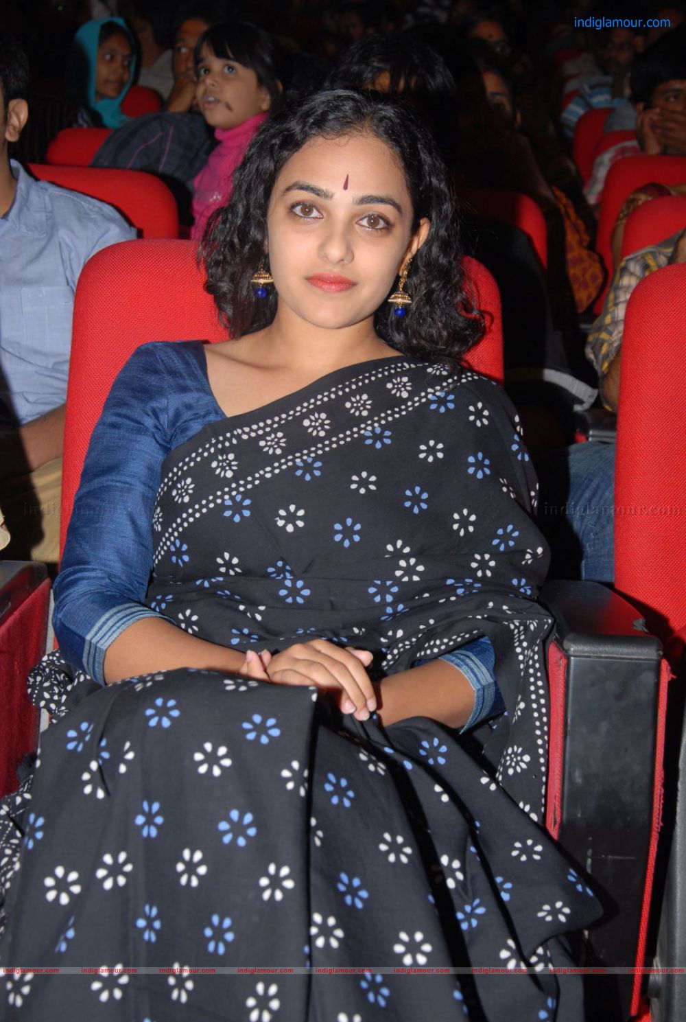 Nithya Menon Actress hd photo