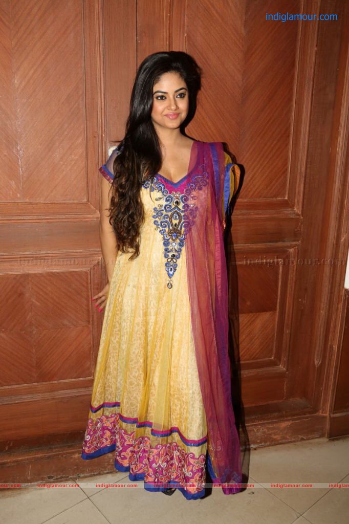 Meera Chopra Actress hd photo