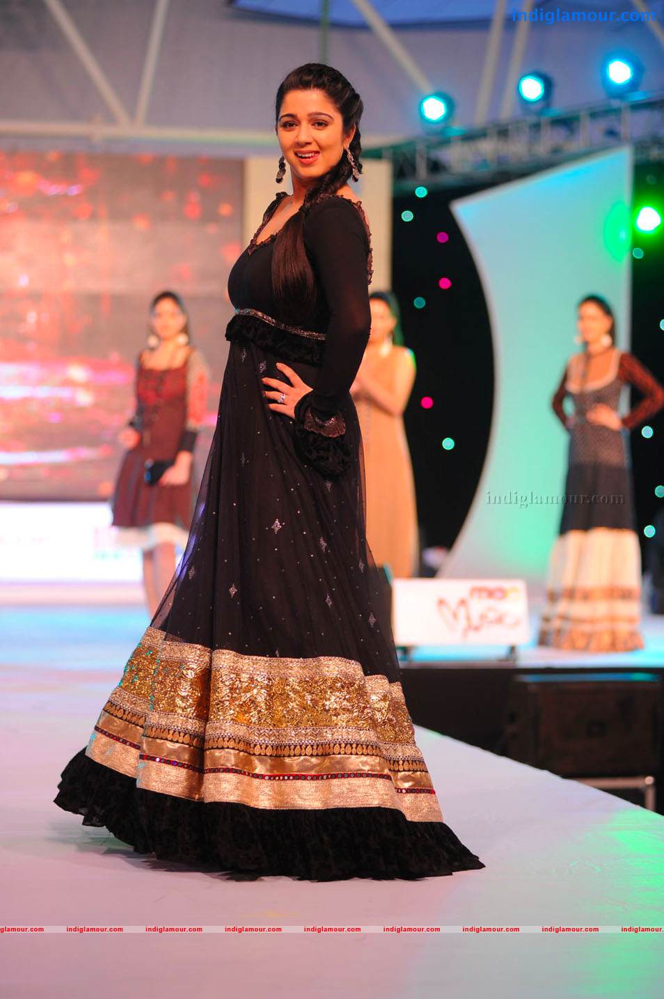Charmi Actress hd photo