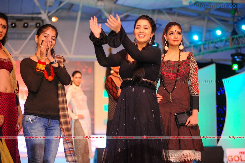 Charmi Actress hd photo