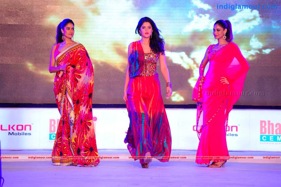 Deeksha Seth Actress hd photo