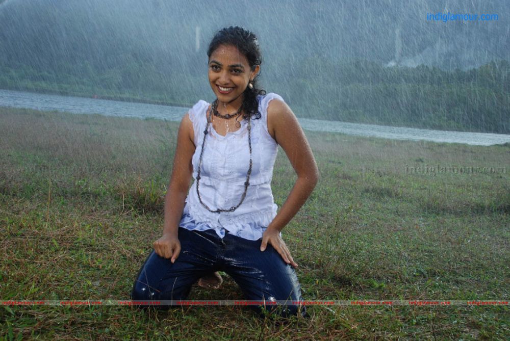 Nithya Menon Actress hd photo
