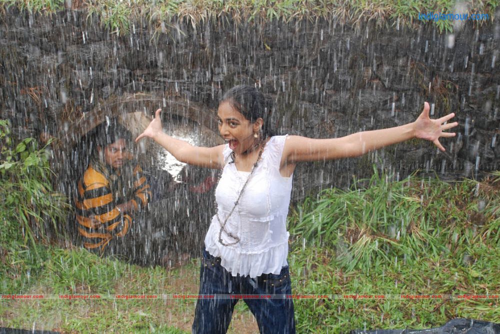 Nithya Menon Actress hd photo