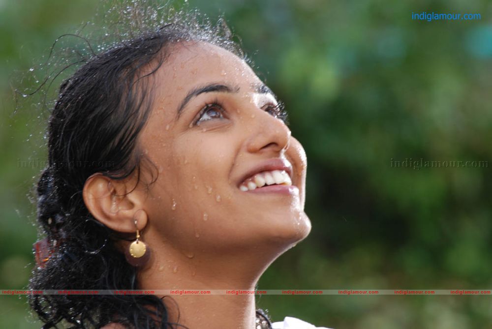 Nithya Menon Actress hd photo