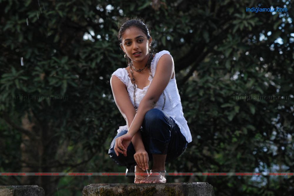 Nithya Menon Actress hd photo