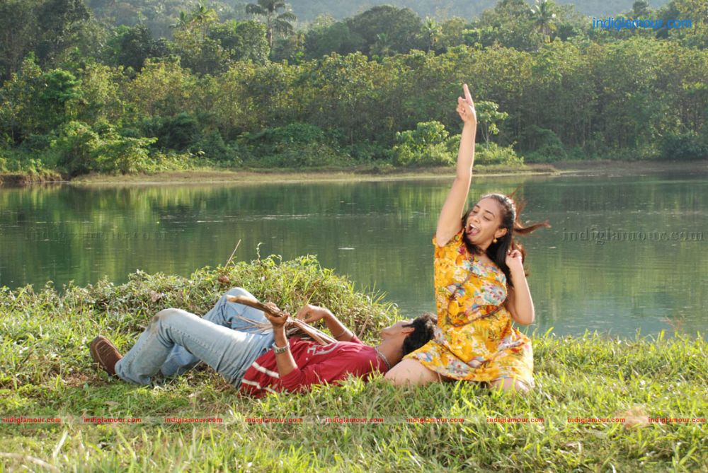 Nithya Menon Actress hd photo