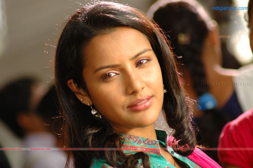 Priya Anand Actress hd photo