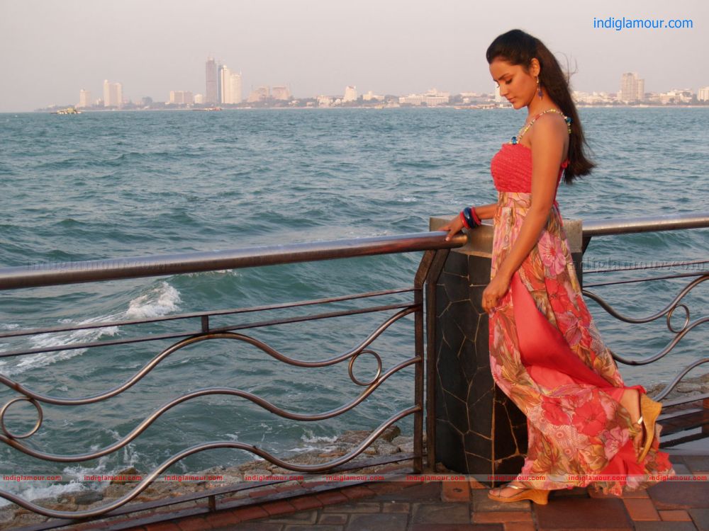 Priya Anand Actress hd photo