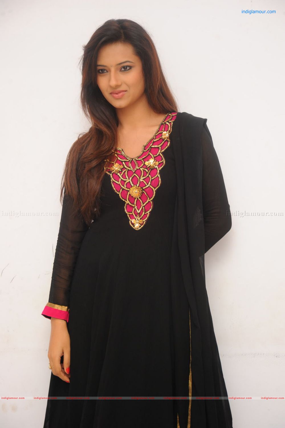 Isha Chawla Actress hd photo