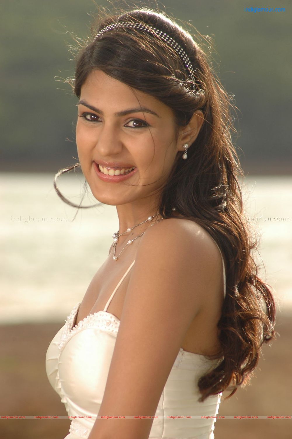 Rhea Chakraborty Actress hd photo