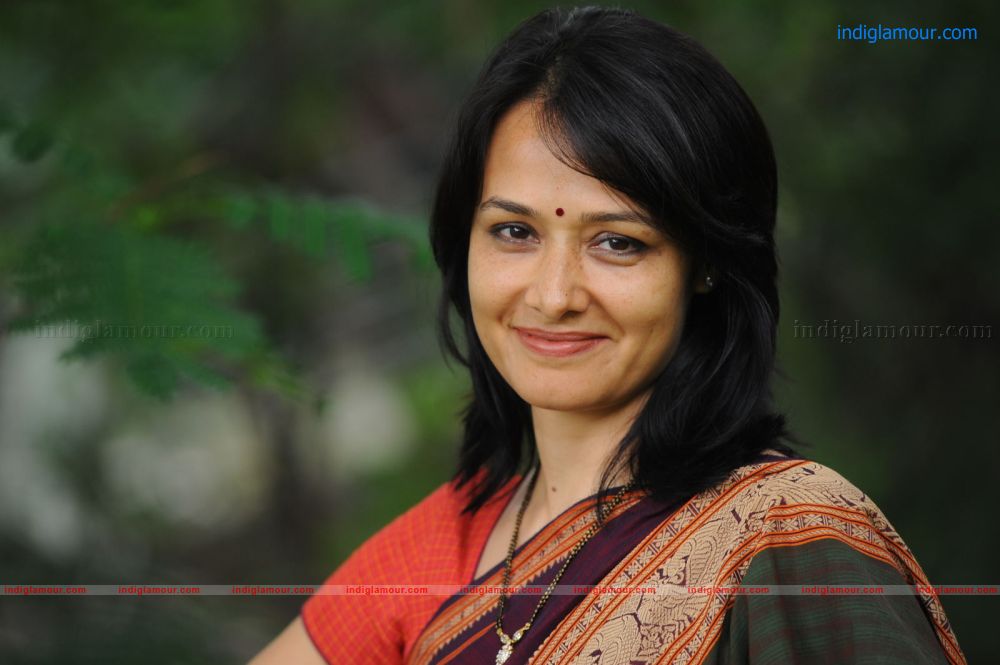 Amala Actress hd photo