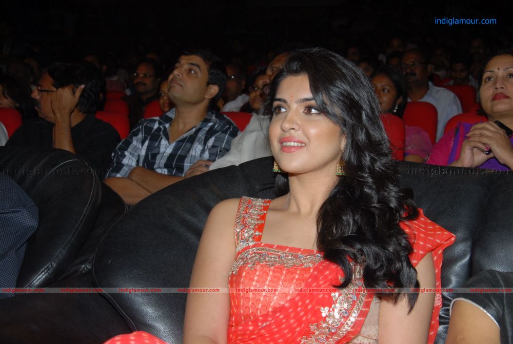 Deeksha Seth Actress hd photo