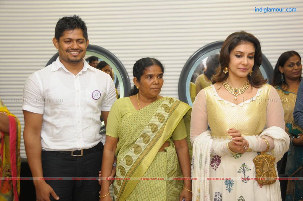 Lisi Actress hd photo