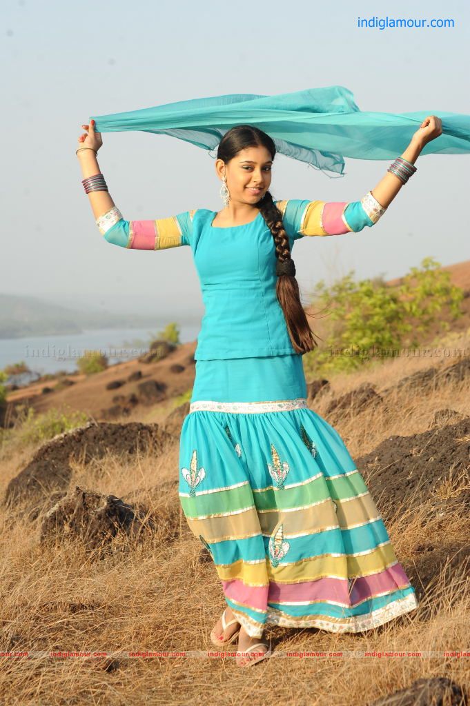 Neethi Taylor Actress hd photo