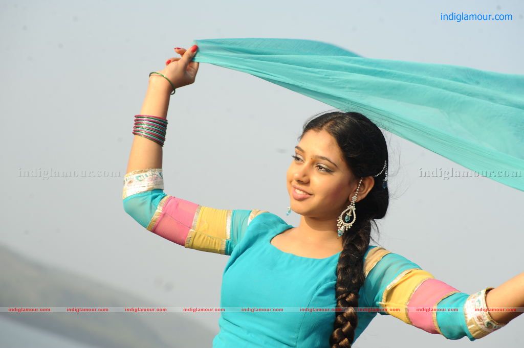 Neethi Taylor Actress hd photo