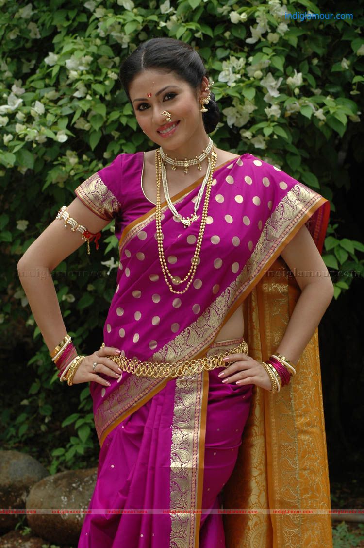 Sada Actress hd photo