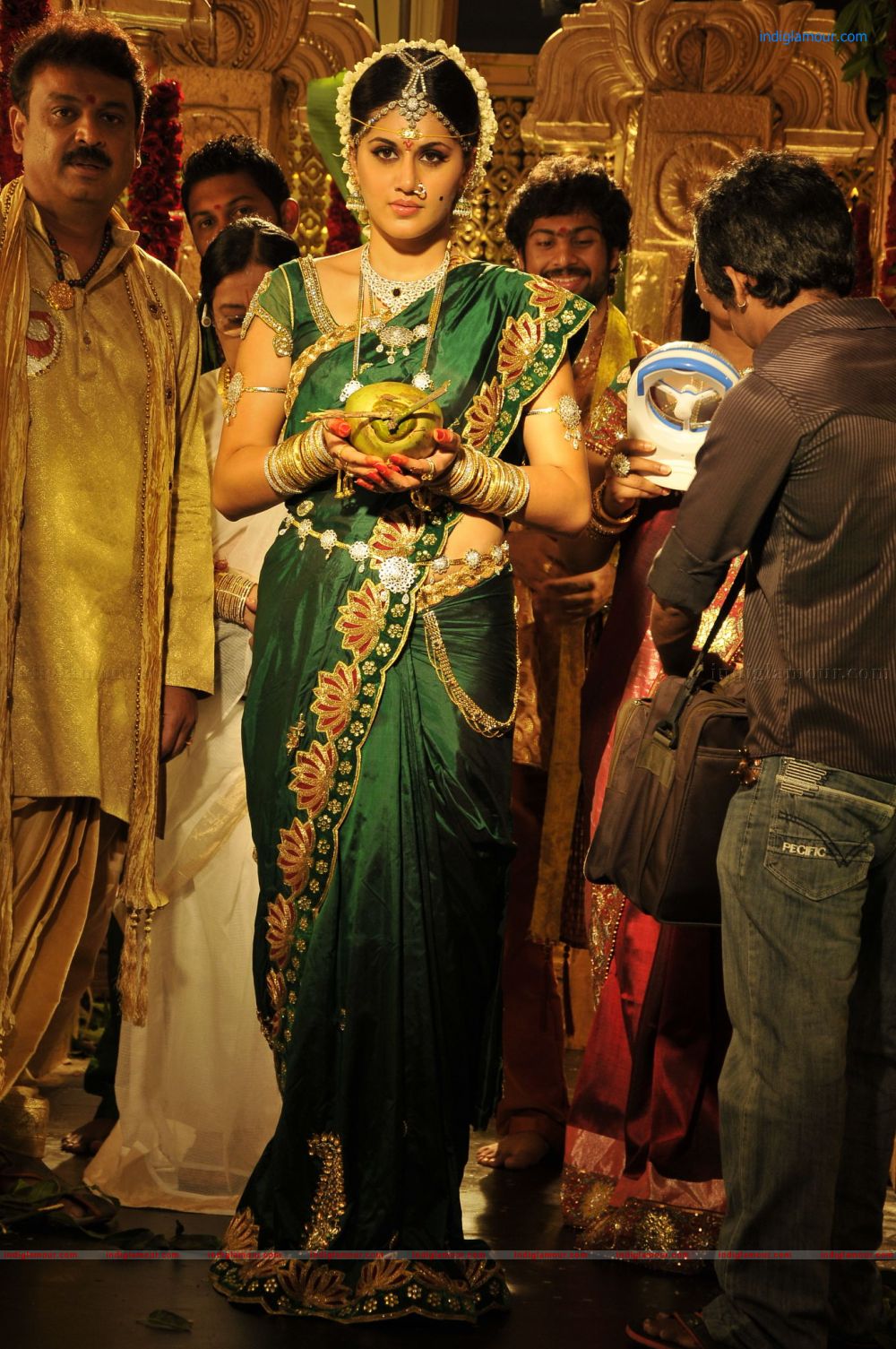 Tapsee Actress hd photo