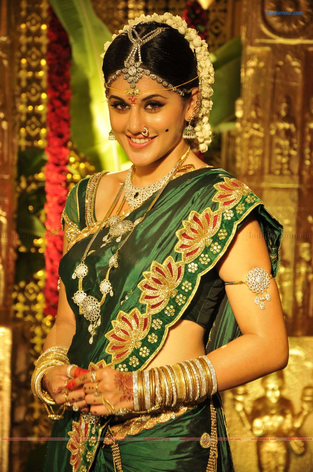 Tapsee Actress hd photo