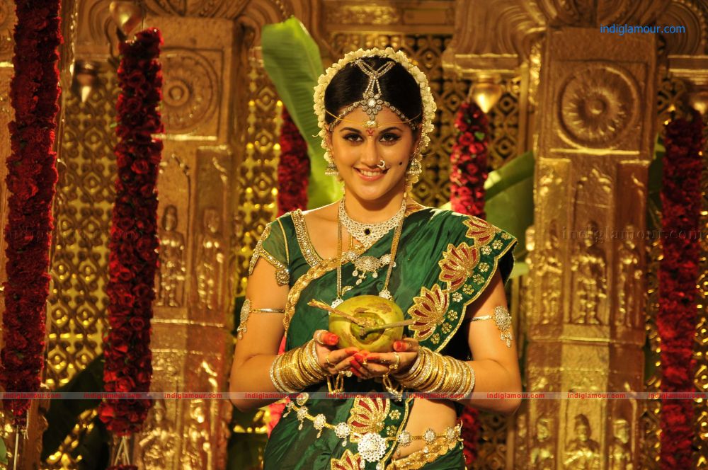 Tapsee Actress hd photo