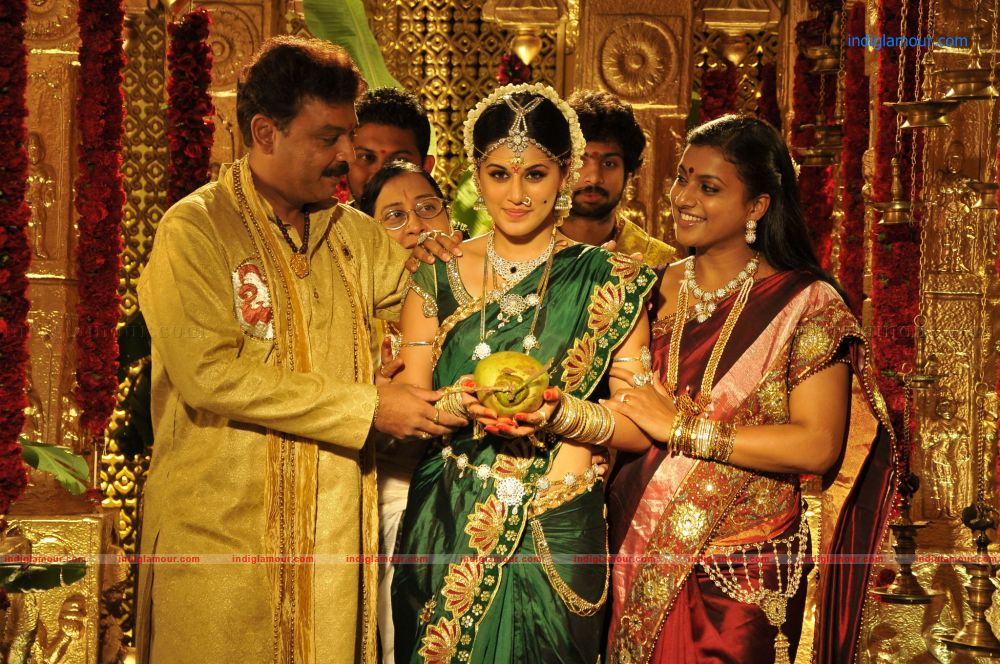 Tapsee Actress hd photo
