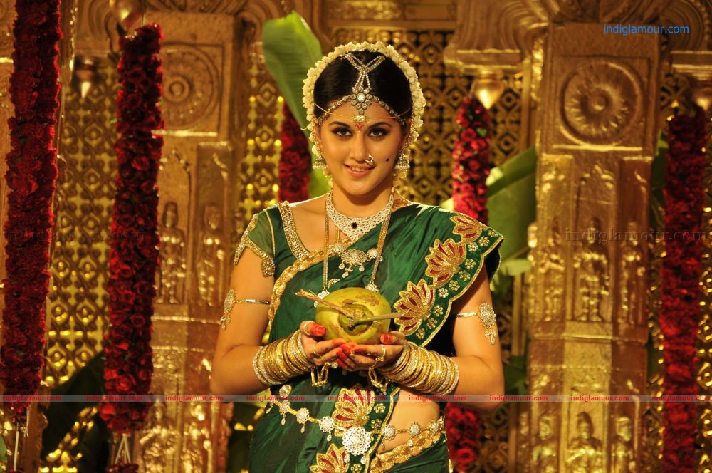 Tapsee Actress hd photo