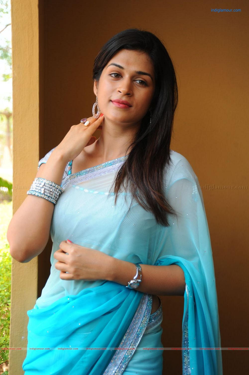 Shraddha Das Actress hd photo