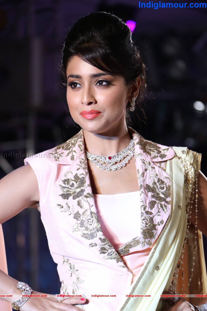 Shriya Saran Actress hd photo
