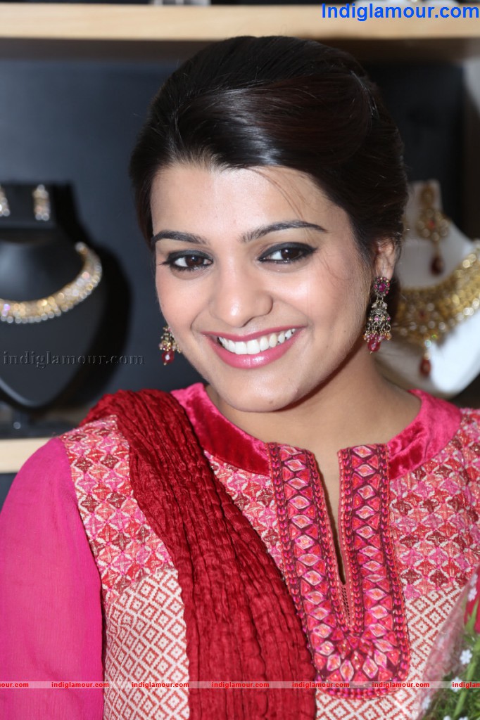 Tashu Kaushik Actress hd photo