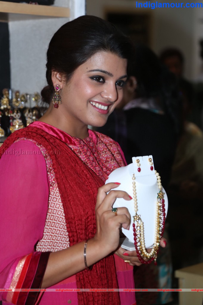 Tashu Kaushik Actress hd photo