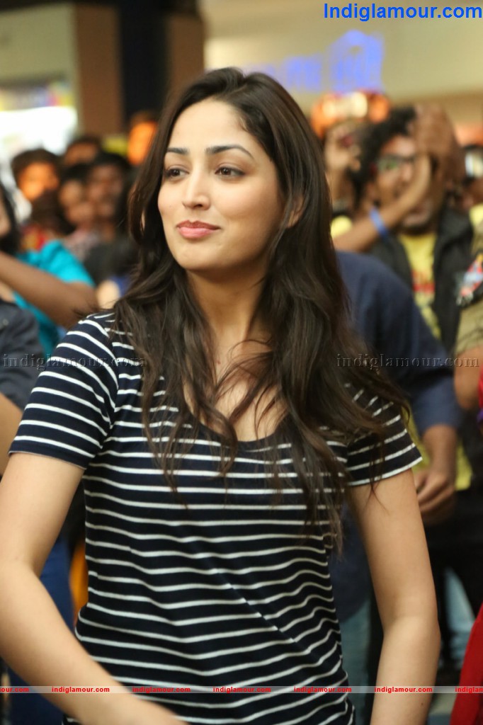 Yami Goutham Actress hd photo