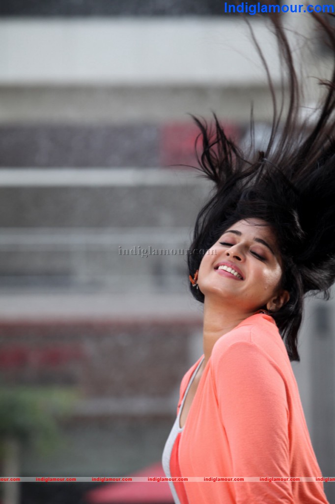 Anushka Actress hd photo