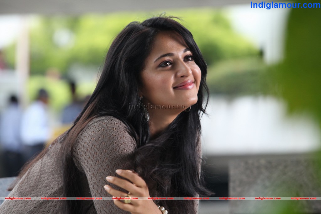 Anushka Actress hd photo