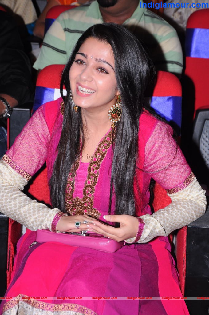 Charmi Actress hd photo