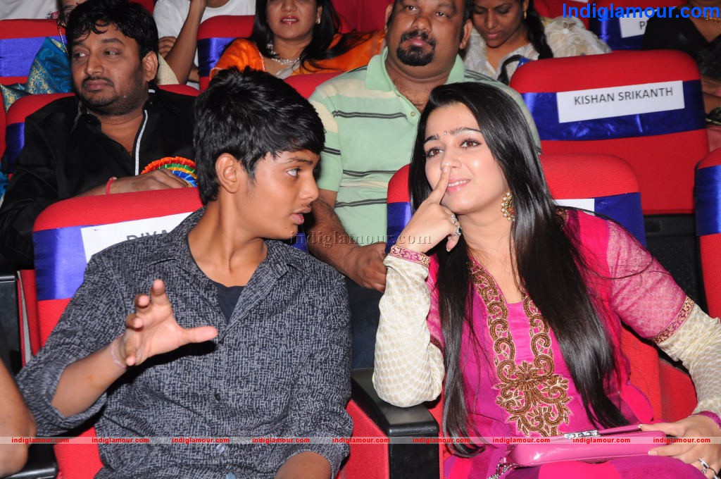 Charmi Actress hd photo