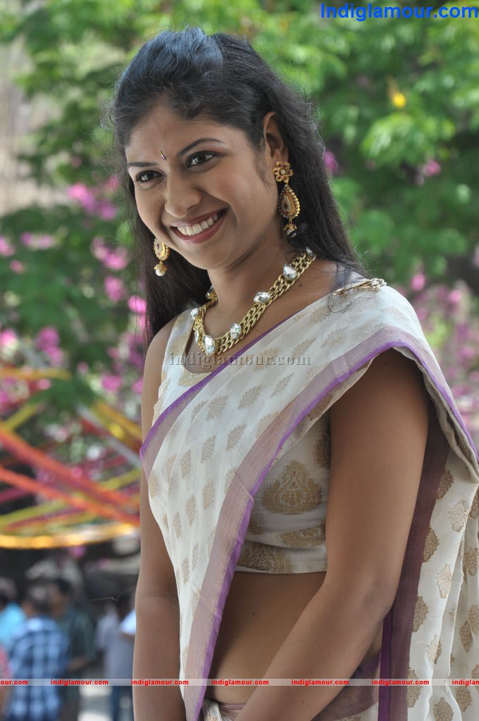 Priya Actress hd photo