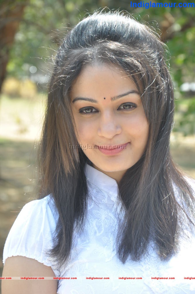 Rupal Actress hd photo