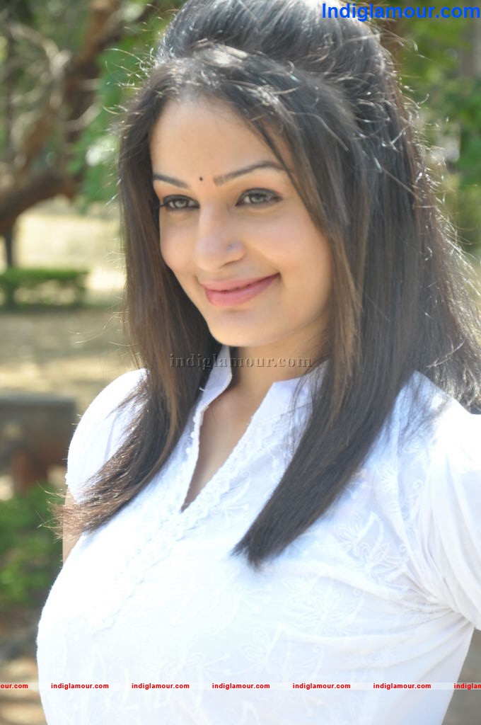 Rupal Actress hd photo
