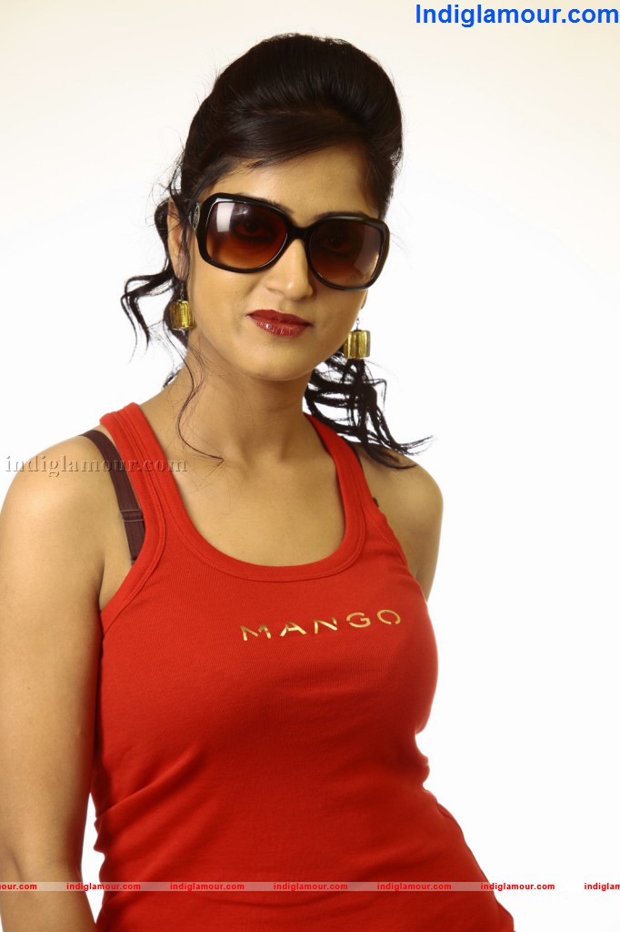 Divya Singh Actress hd photo