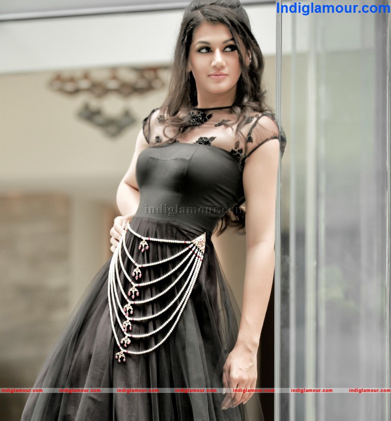 Tapsee Actress hd photo