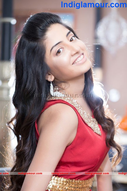 Poonam Kaur Actress hd photo