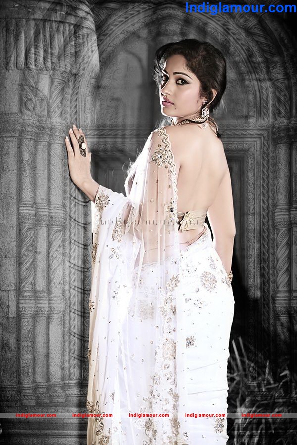 Madhavi Latha Actress hd photo