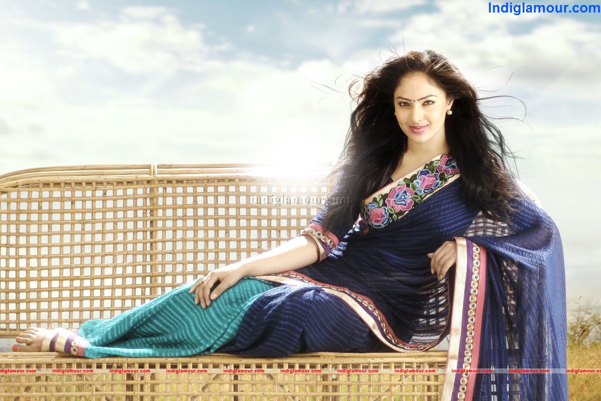 Nikesha Patel Actress hd photo