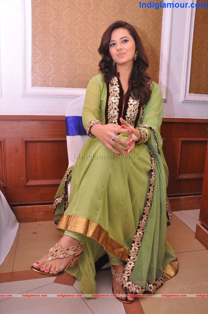 Isha Chawla 1 Actress hd photo