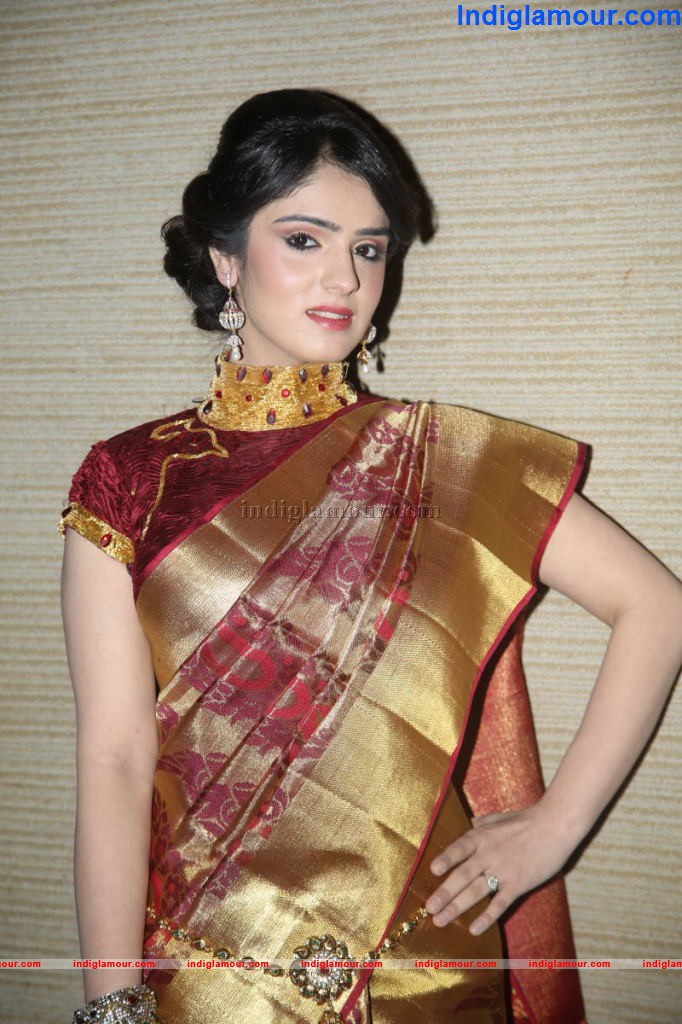 Shefali Sharma Actress hd photo